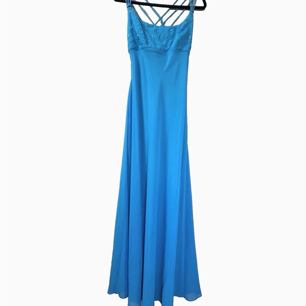 VTG Blue Y2K Floral Embroidered
Babydoll Maxi S Dress 90s USA
Hoco Sorority Rush